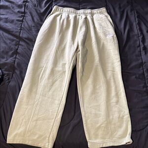 Nike Men’s Olive Green Straight leg Sweatpants